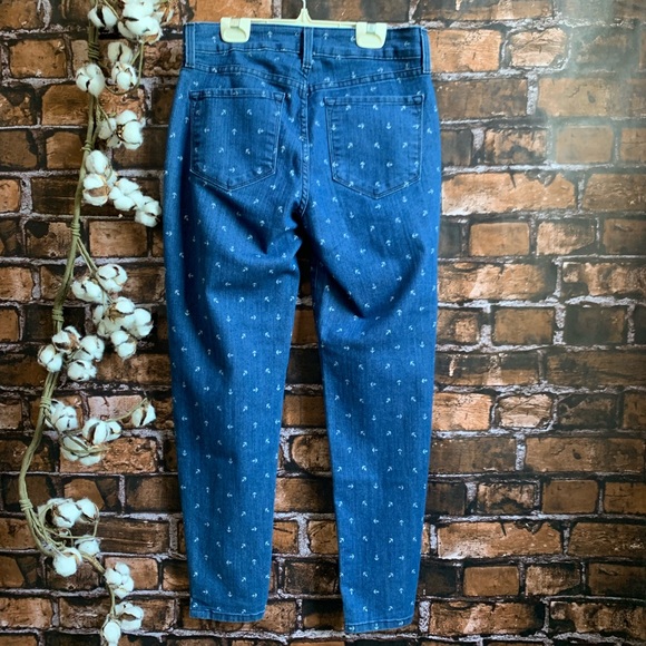 Not Your Daughter’s Anchor Print Skinny Jeans - Picture 7 of 8